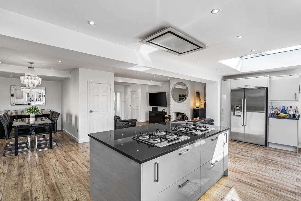 Uppermill Building Services - Stylish Kitchen Renovations